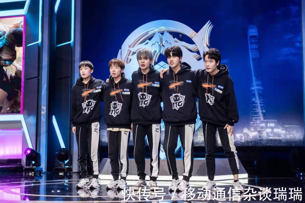页面短暂隐 页面短暂隐